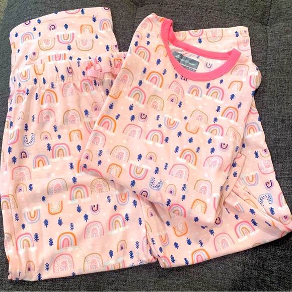 Girls Eddie Bauer Pink Pajama Set Size M 10/12 Like New Rainbows Arrows - Picture 1 of 14
